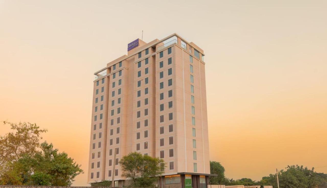 Clarks Inn Suites ג'איפור מראה חיצוני תמונה